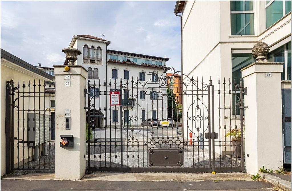 Lux 2 Metro M2 Appartamento Milano